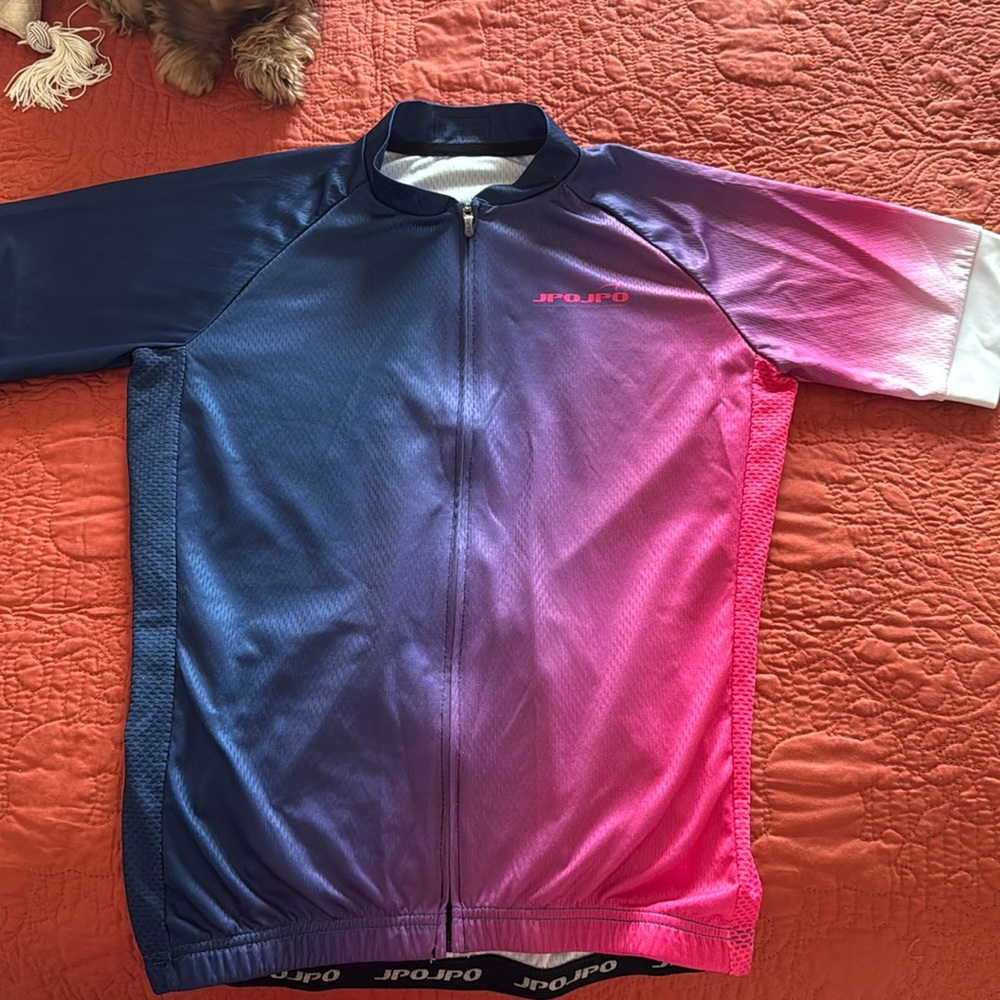 Women’s Athletic Top